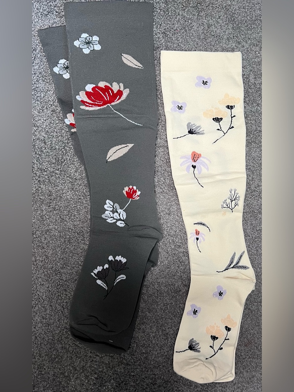 NWOT Plus Size Women 2 Pair Flower
Compression Socks size 3X - Picture 2 of 7